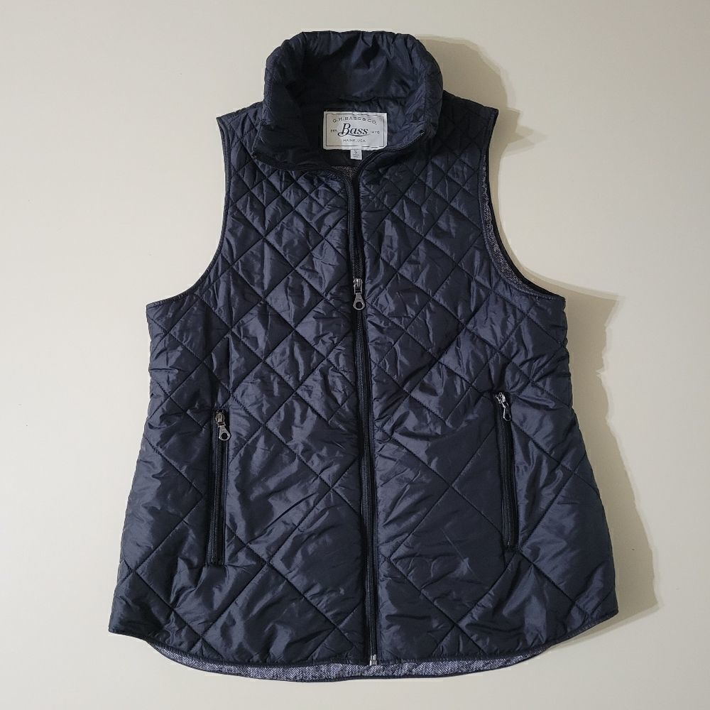 G.H. Bass & Co. Women's Black Quilted Vest